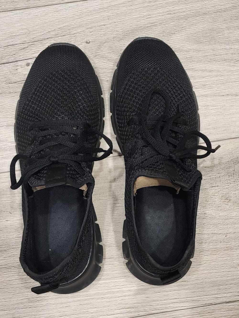 Like New! All-Black Lightweight Knit Sneakers - Picture 7 of 8